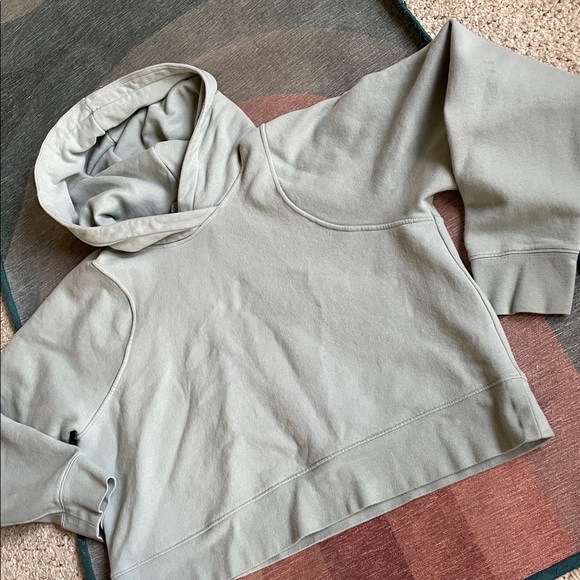 Lululemon Loungeful Cropped Hoodie - Picture 8 of 11